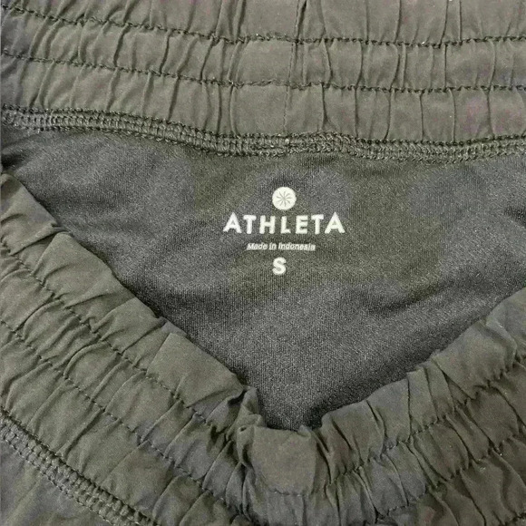 Athleta Racer Running Shorts Women's Small Lined Reflective Athleisure - Picture 3 of 6
